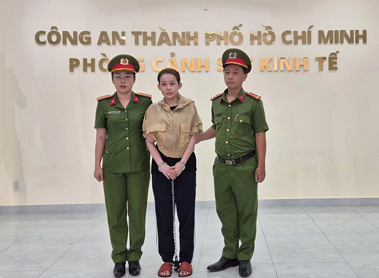 Ngân 98 là ai? Tại sao Ngân 98 bị bắt